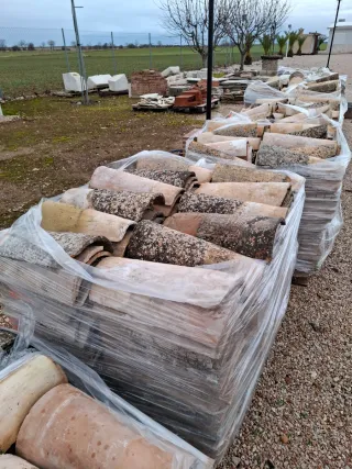 Tejas árabes curvas antiguas