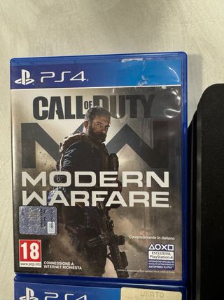 PlayStation 4 Slim 500 GB + 4 giochi inclusi