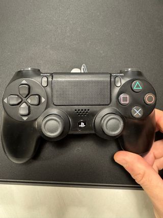 PlayStation 4 Slim 500 GB + 4 giochi inclusi