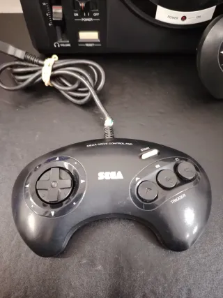 Sega Mega Drive + 2 Mandos