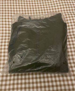 Chaqueta militar softshell con parches