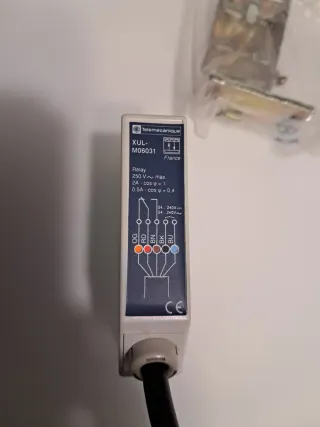 Detector Fotoeléctrico Telemecanique XUL M06031