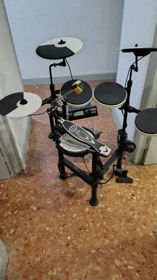 Batería Electrónica Roland TD-4KP