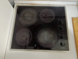 Vitrocerámica Indesit 4 fuegos