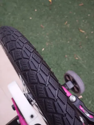 Bicicleta infantil rosa 16