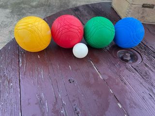 Bocce in plastica con supporto