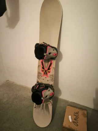 Tabla y botas Salomon Snowboard con Fijaciones