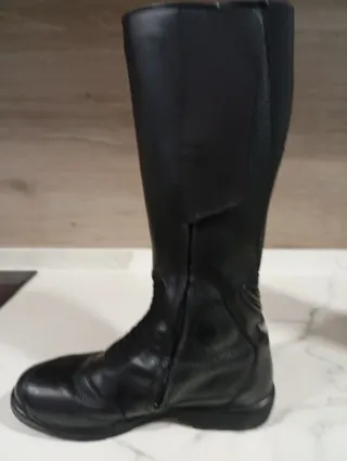 Botas de moto negras N43 caña alta poco uso