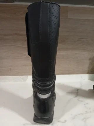 Botas de moto negras N43 caña alta poco uso