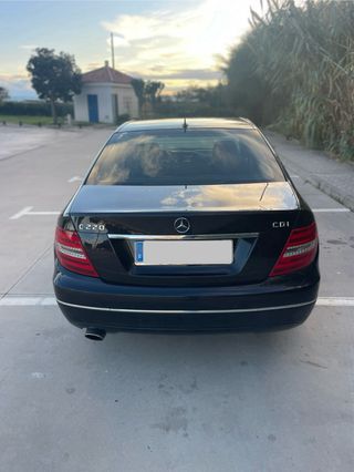 Mercedes-Benz Clase C 2011