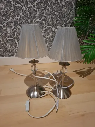 Juego de 2 lámparas de mesa plateadas