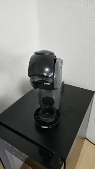 Cafetera Dolce Gusto Gris