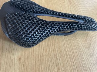 GOLDIX Asiento de carbono honeycomb