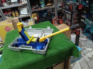 Cric idraulico 2 ton