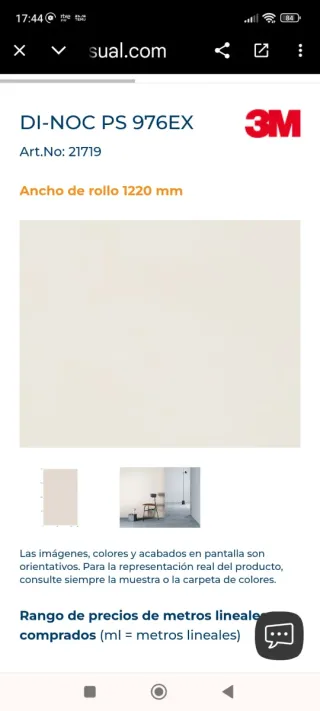 Vitrina de madera y cristal