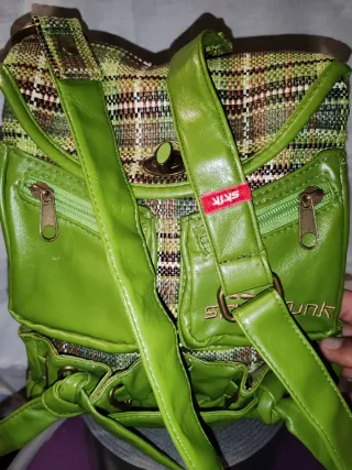 Mochila verde y multicolor Skunk funk work