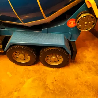 Camión hormigonera Bruder juguete