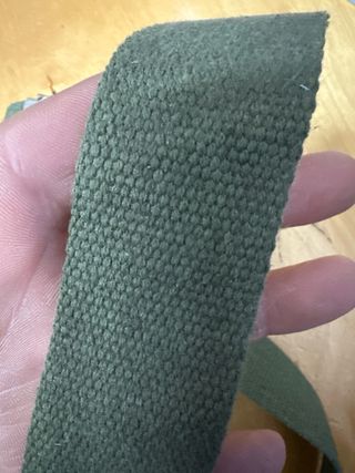 Cintura militare in tela verde con fibbia