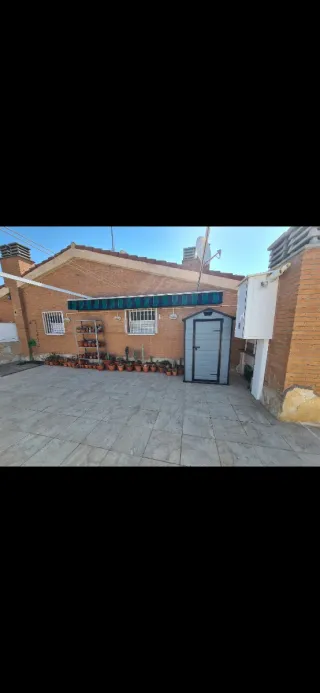 Caseta Resina Keter Manor 4x3 Gris