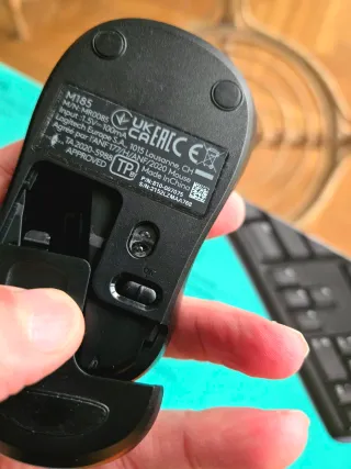 Teclado y Ratón Inalámbricos Logitech MK270