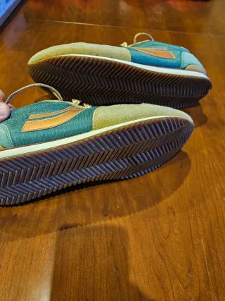 Zapatillas Jack & Jones doradas y verdes