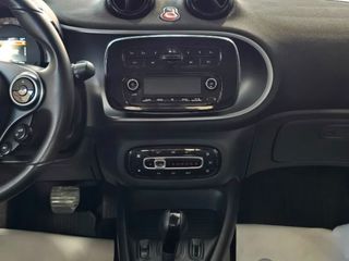 SMART fortwo 60kW81CV EQ coupe