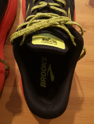 Brooks Divide 5   Talla 44