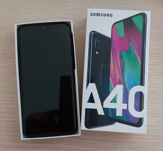 Samsung Galaxy A40 Grigio spaziale