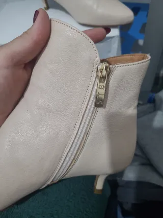 Botines Beige Tacón