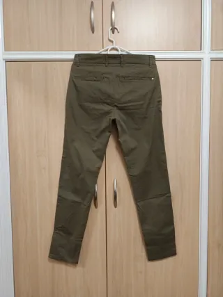Pantalón Chino Talla 38 Verde Oliva.