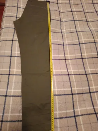 Pantalón Chino Talla 38 Verde Oliva.