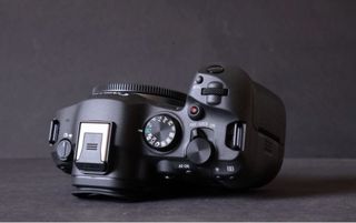 Cámara Canon EOS R6 Mark II