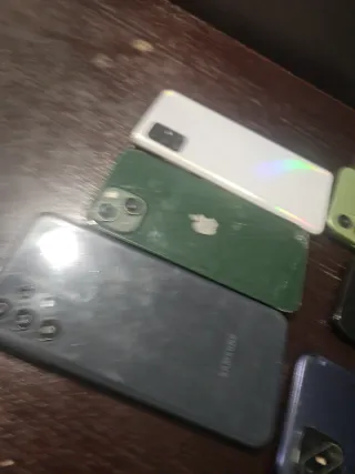 Lote 6 móviles Oppo, iphone, Samsung (pantalla rot