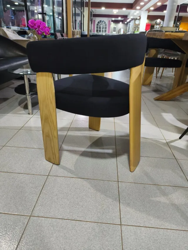 Sillas Wok Madera y Tela Negra