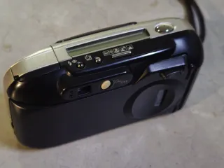 Cámara analógica Minolta Riva Zoom 75W 35mm +FUNDA