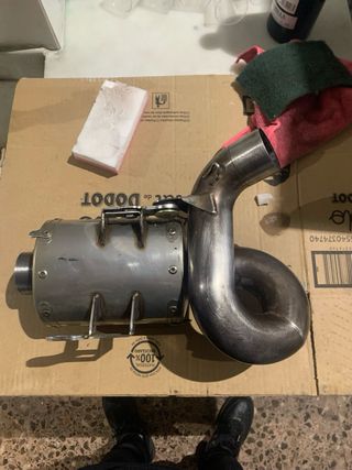 Escape Yoshimura R55