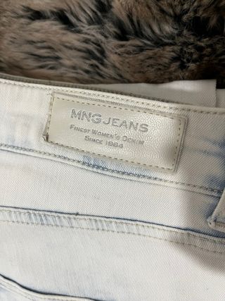 Pantalones pitillo Mango rotos