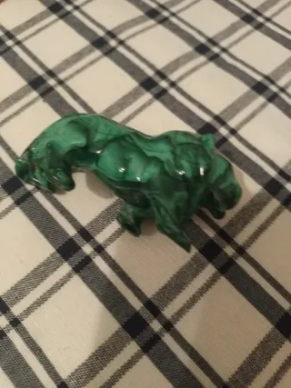 Leone in pietra naturale verde