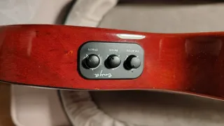 Ukelele Tenor Enya EUT-Feather