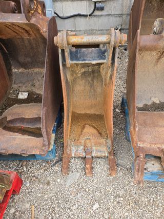 CM13 Cazo Mixta Retroexcavadora 40cm CAT