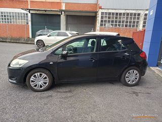 TOYOTA AURIS 1.4 D4D LUNA 5P