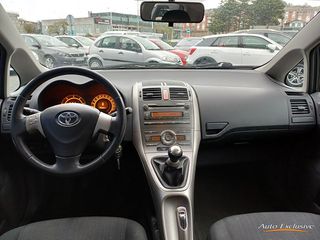 TOYOTA AURIS 1.4 D4D LUNA 5P