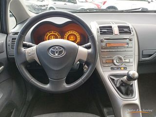 TOYOTA AURIS 1.4 D4D LUNA 5P