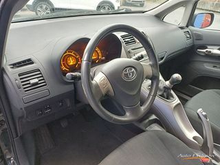 TOYOTA AURIS 1.4 D4D LUNA 5P