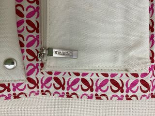 Neceser Loewe Blanco con Cinta Rosa