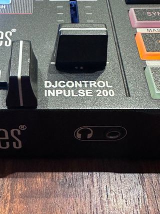 Mesa DJ Hercules DJControl Impulse 200 + USB music