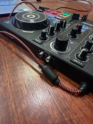 Mesa DJ Hercules DJControl Impulse 200 + USB music