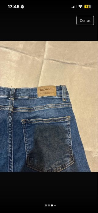 Pantalón vaquero pitillo azul