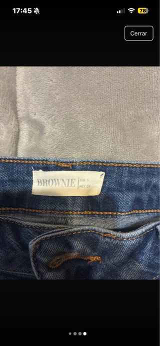 Pantalón vaquero pitillo azul