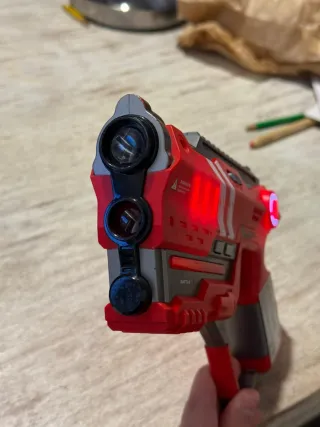 Laser tag 4 pistolas y chalecos juguete